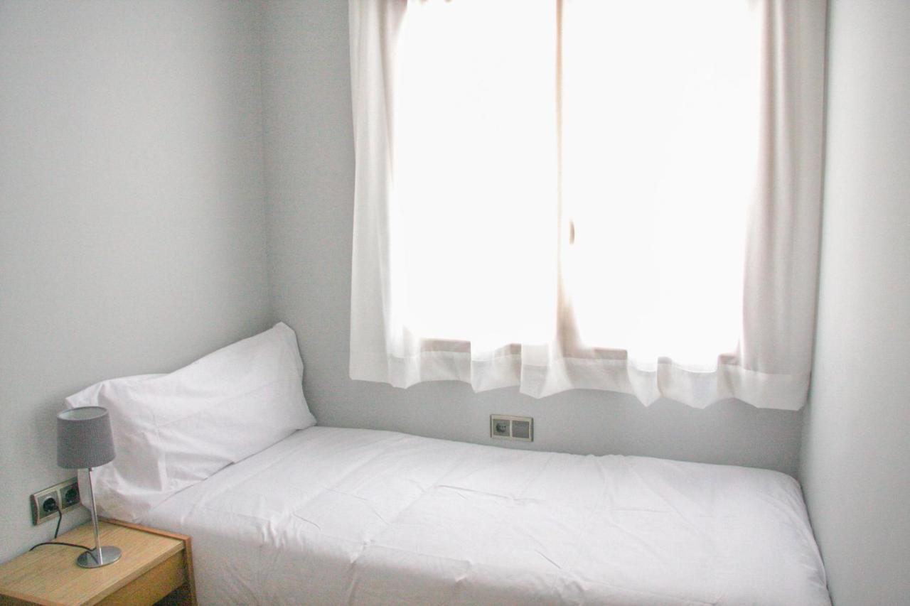 פורט ד'אנבלירה Apartaments Colells מראה חיצוני תמונה